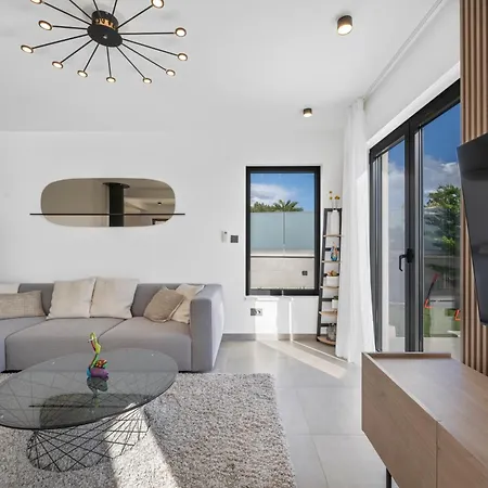 Villa Magic View Split With Pool *