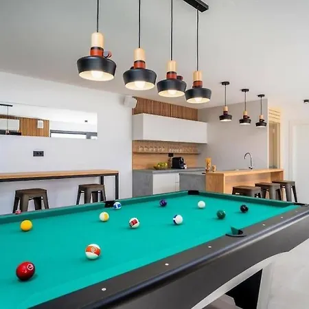 Magic View Split With Pool