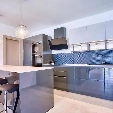 Magic View Split With Pool Villa *