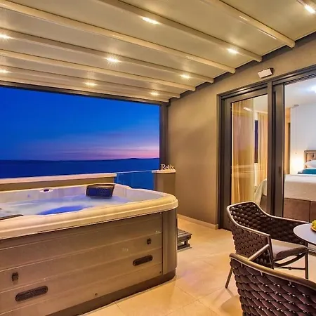 Villa Magic View Split With Pool