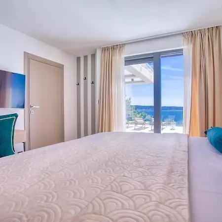 Magic View Split With Pool Villa *