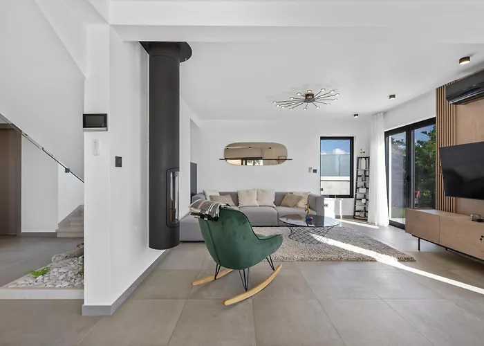 Magic View Split With Pool Vila *