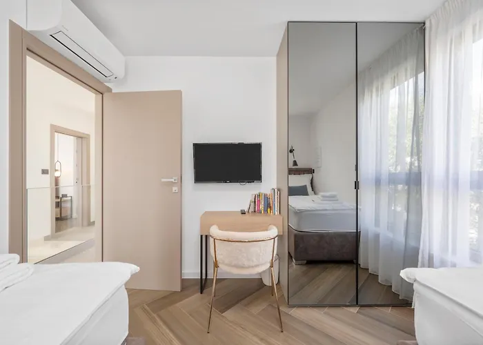 Magic View Split With Pool Vila