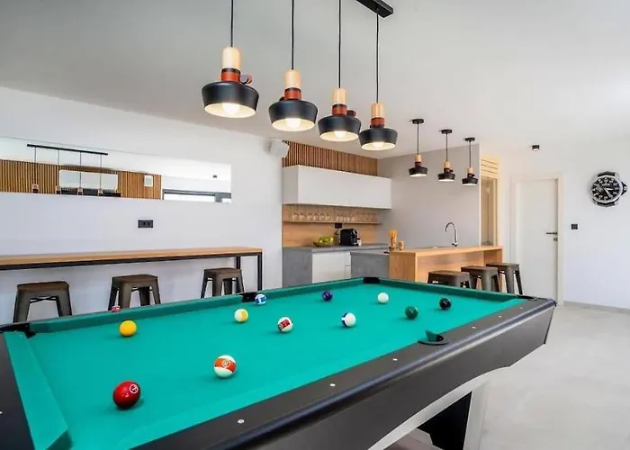 Magic View Split With Pool