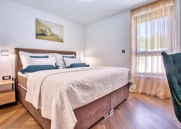 Magic View Split With Pool