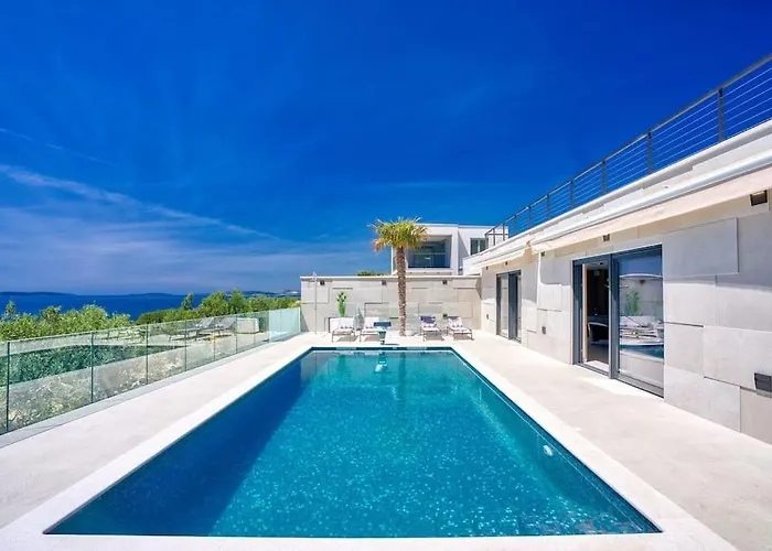 Vila Magic View Split With Pool Podstrana