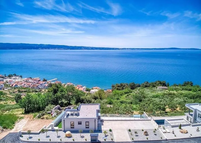 Magic View Split With Pool Vila